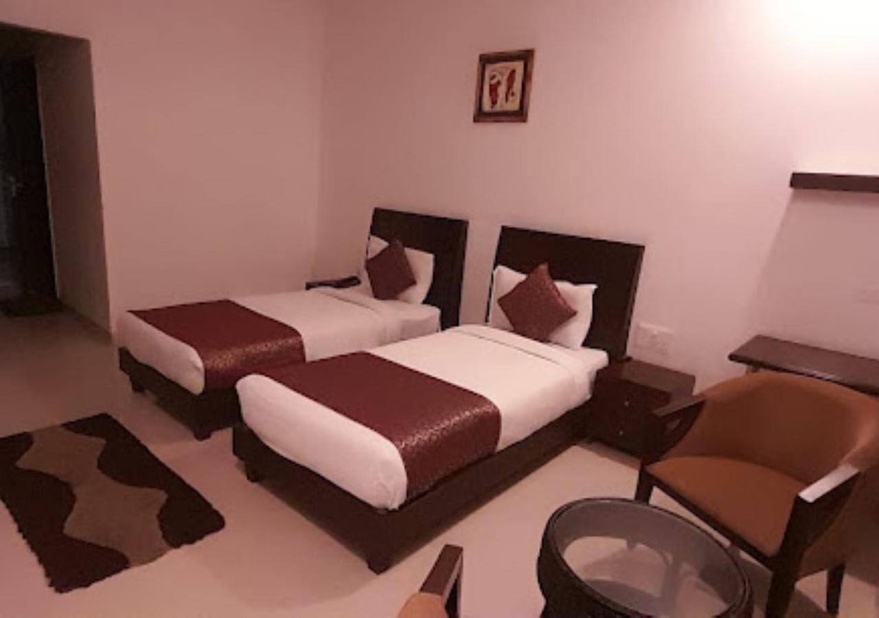 OYO 72233 Zion Inn Varanasi Exterior foto