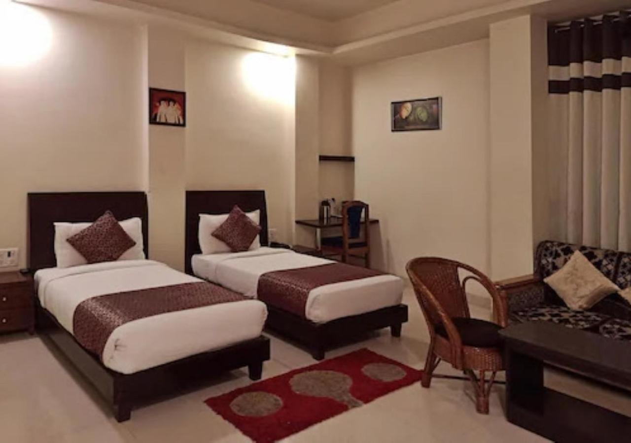 OYO 72233 Zion Inn Varanasi Exterior foto