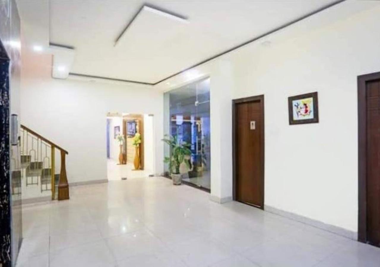 OYO 72233 Zion Inn Varanasi Exterior foto